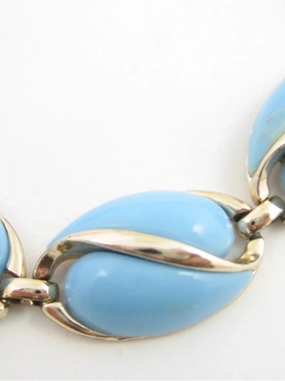 Light Blue Yin Yang TEARDROPS Link BRACELET Vintage Goldtone 7 1/4